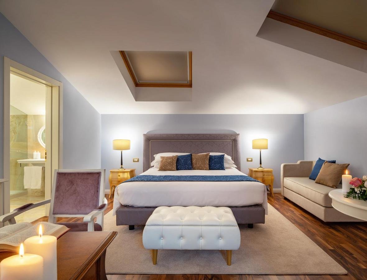GRAND HOTEL SALSOMAGGIORE-guestroom-D0DC79 Guest Room.jpg