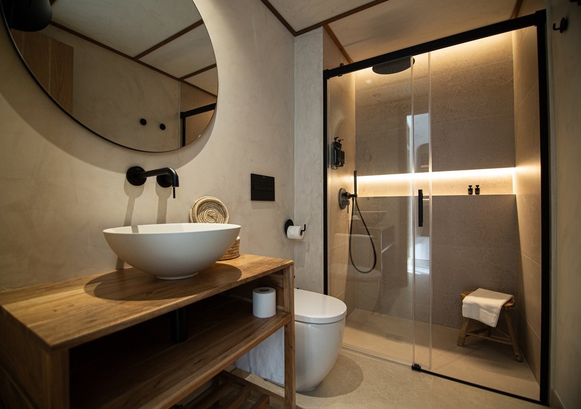 ALBADES HOTEL-guestroom-D0F246 Guest Room.jpg