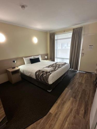 CITY CENTRE MOTEL KEMPSEY-guestroom-Standard Double Room.jpg