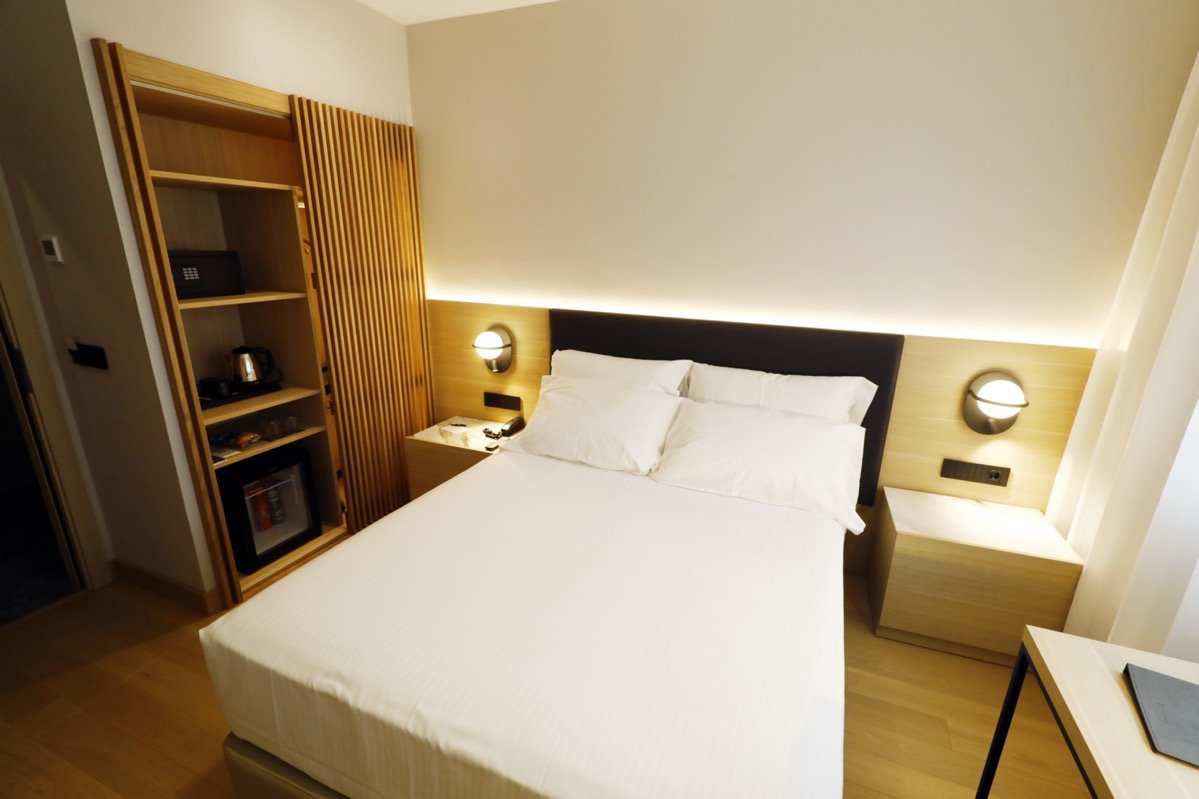 HOTEL ZENIT BILBAO-guestroom-Double Room.jpg
