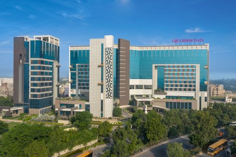 Welcome to Crowne Plaza Greater Noida