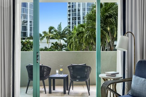 THE RITZ-CARLTON COCONUT GROVE MIAMI - Photo 31