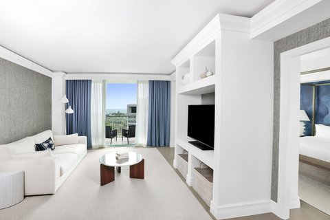 THE RITZ-CARLTON COCONUT GROVE MIAMI - Photo 6