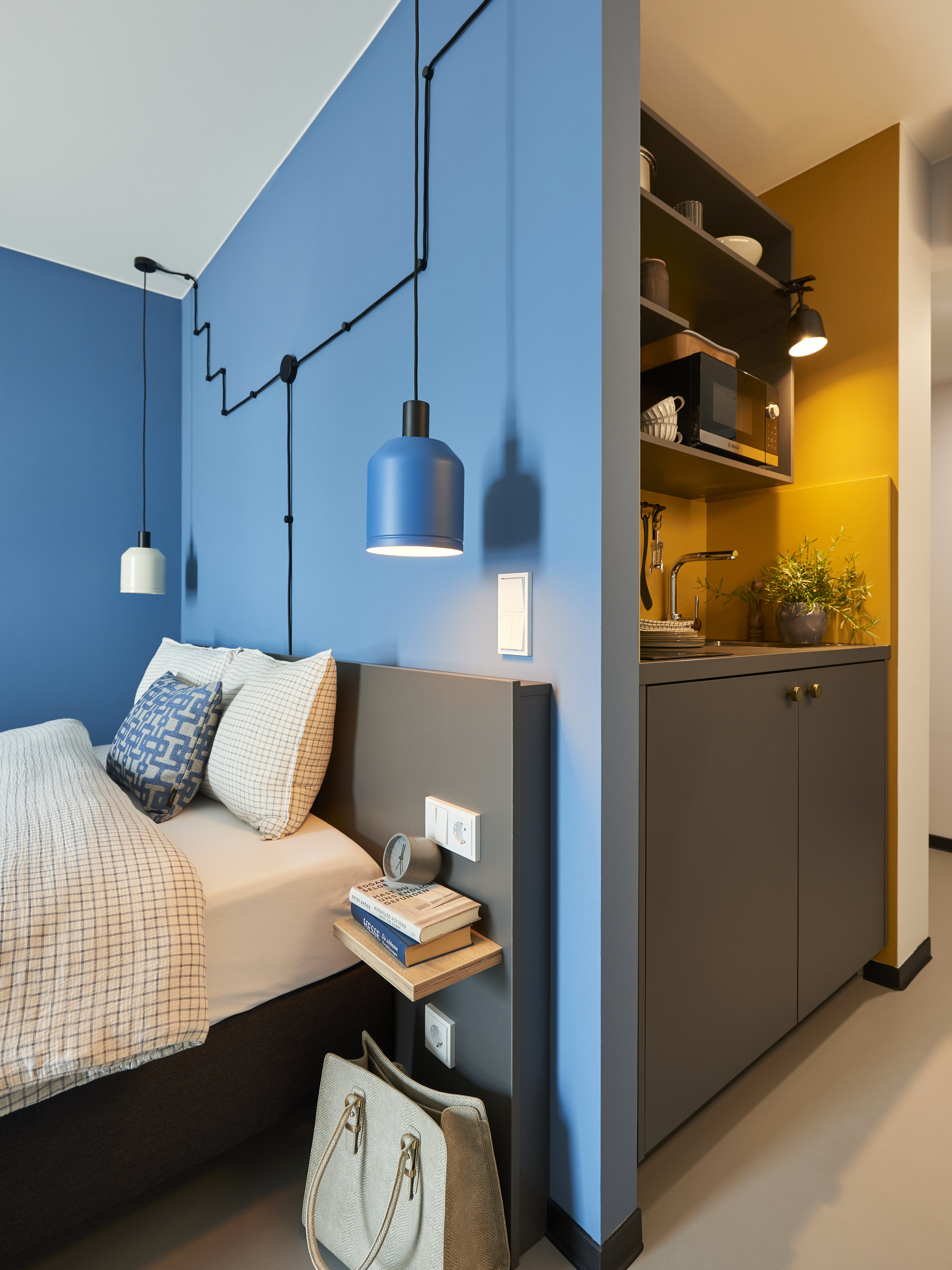 NENA APARTMENTS BOCHUM-guestroom-Room.jpg