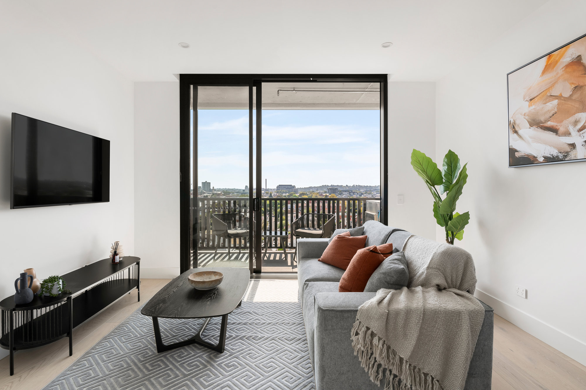 Urban Rest - Richmond Swan St-guestroom-One Bedroom Apartment.jpg