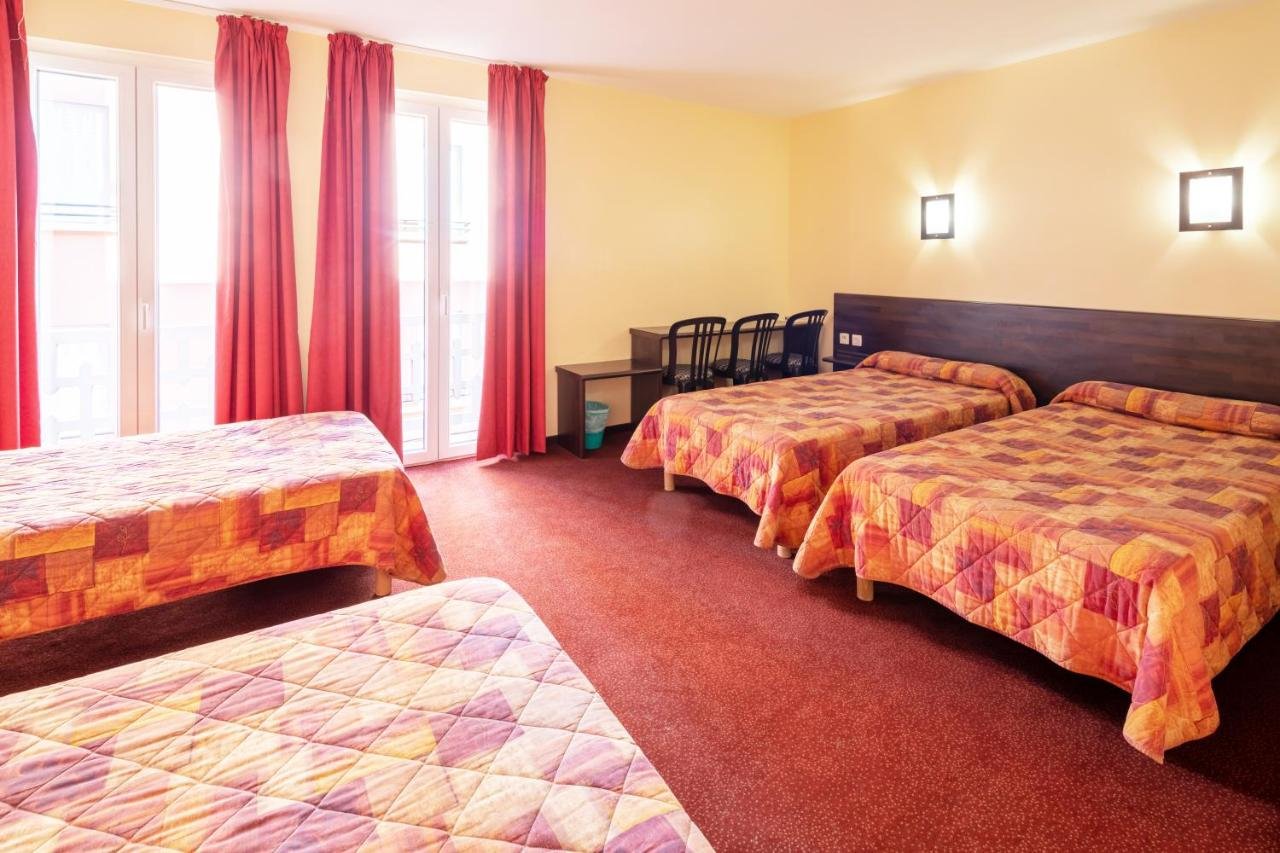 ESTIVAL ARRIEL-guestroom-611166 Guest Room.jpg