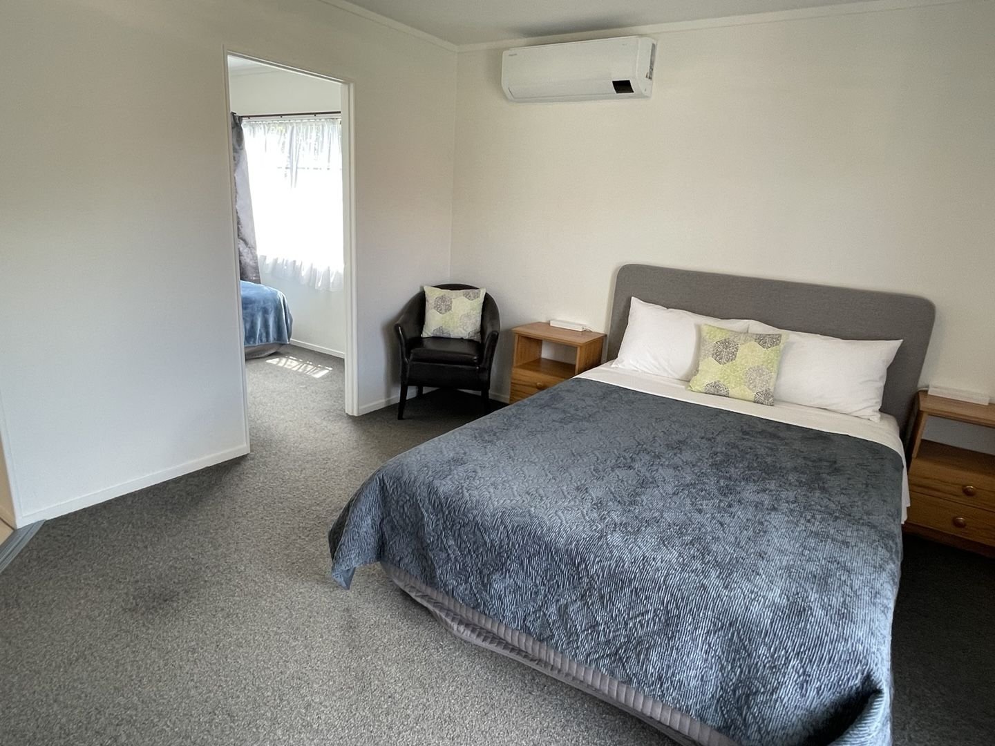 CHERRY COURT MOTOR LODGE-guestroom-One bedroom.jpg