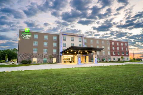 Image of HOLIDAY INN EXP STES MARION