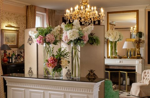 ENTREE FLEURS hotel arioso md