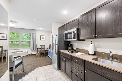 Standard King Kitchenette