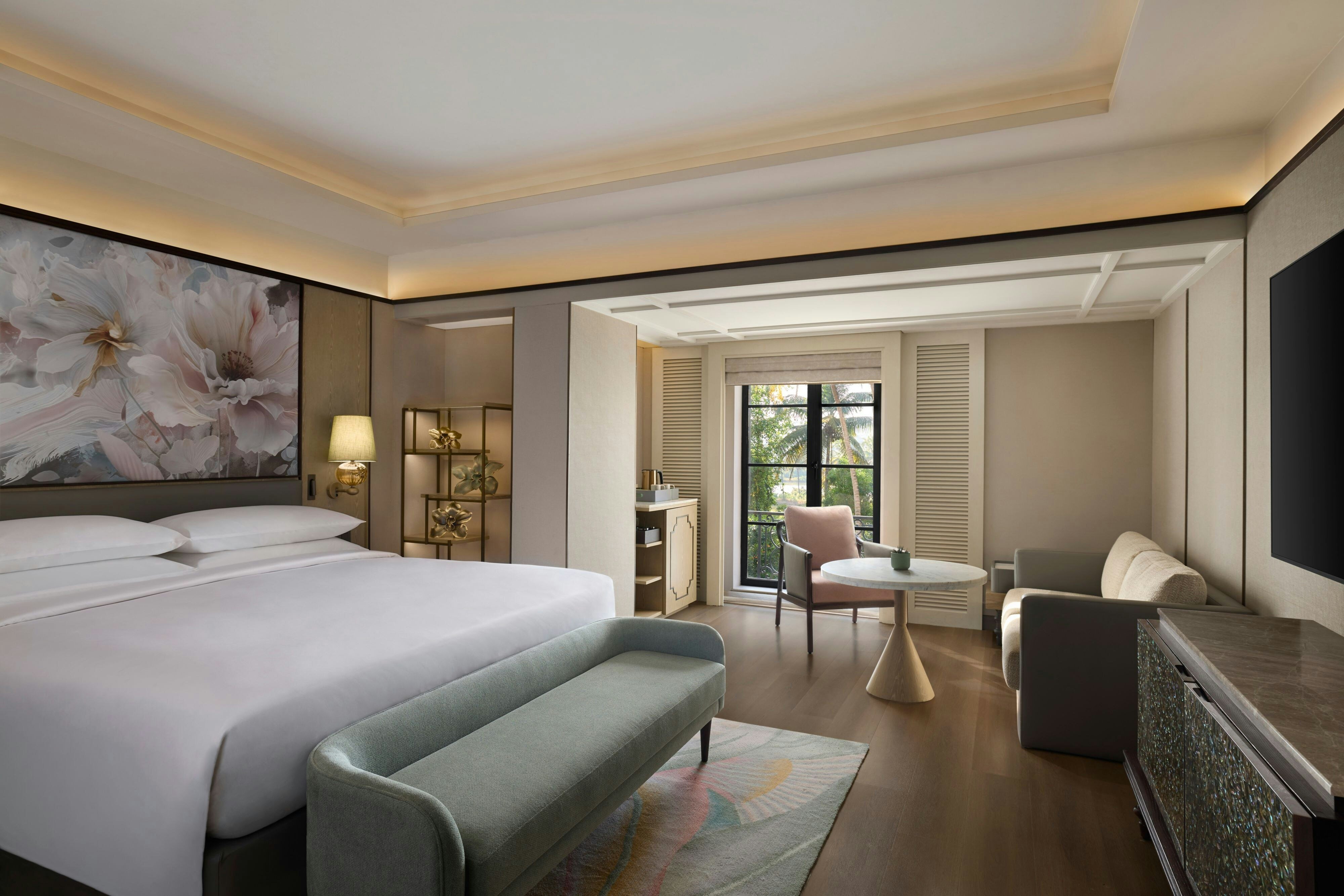 Renaissance Goa Hotel-guestroom-Superior King Room.jpg