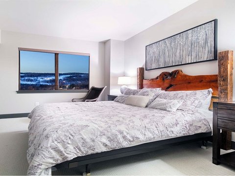 WC 408 Bedroom
