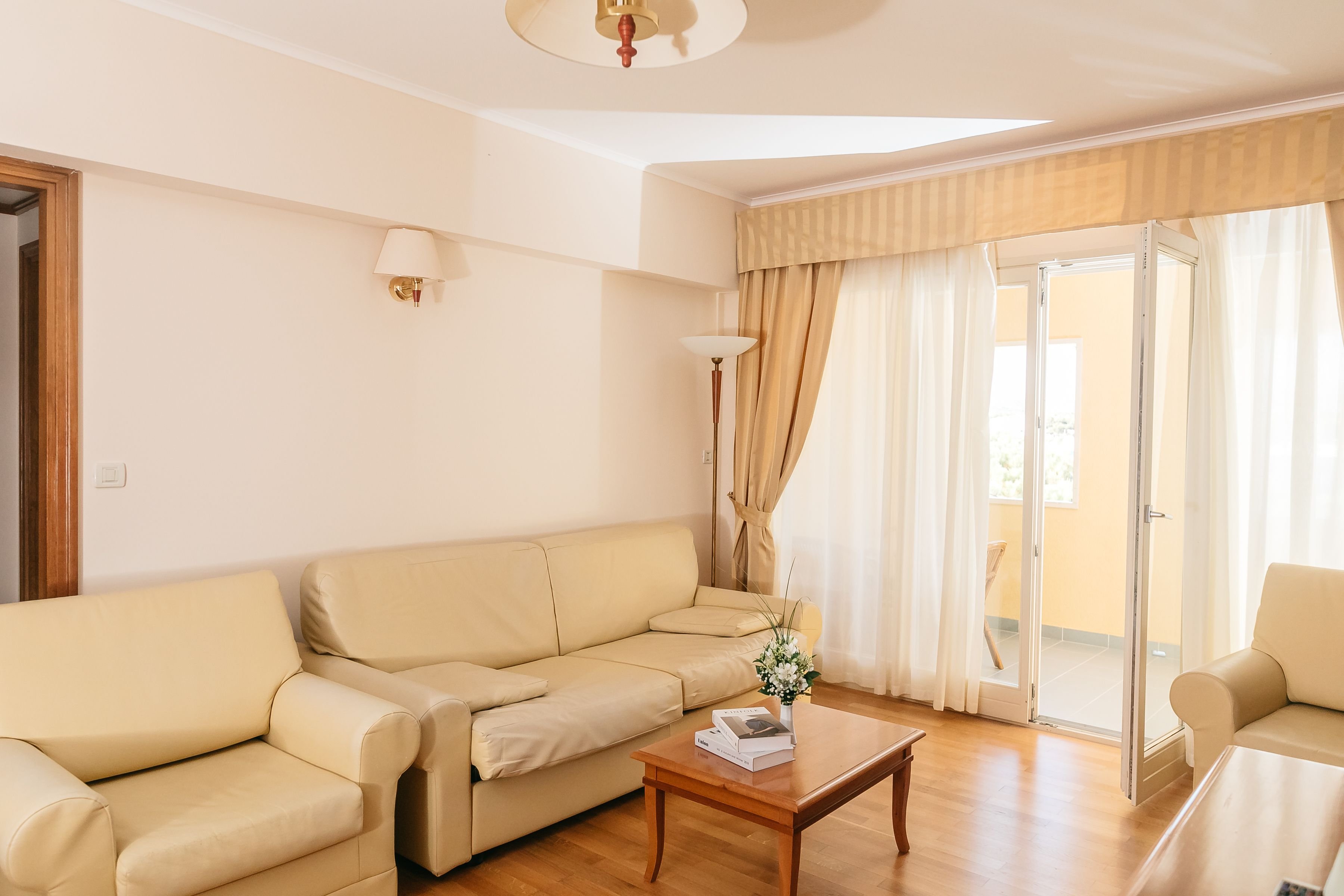 HOTEL SPONGIOLA-guestroom-Suite.jpg