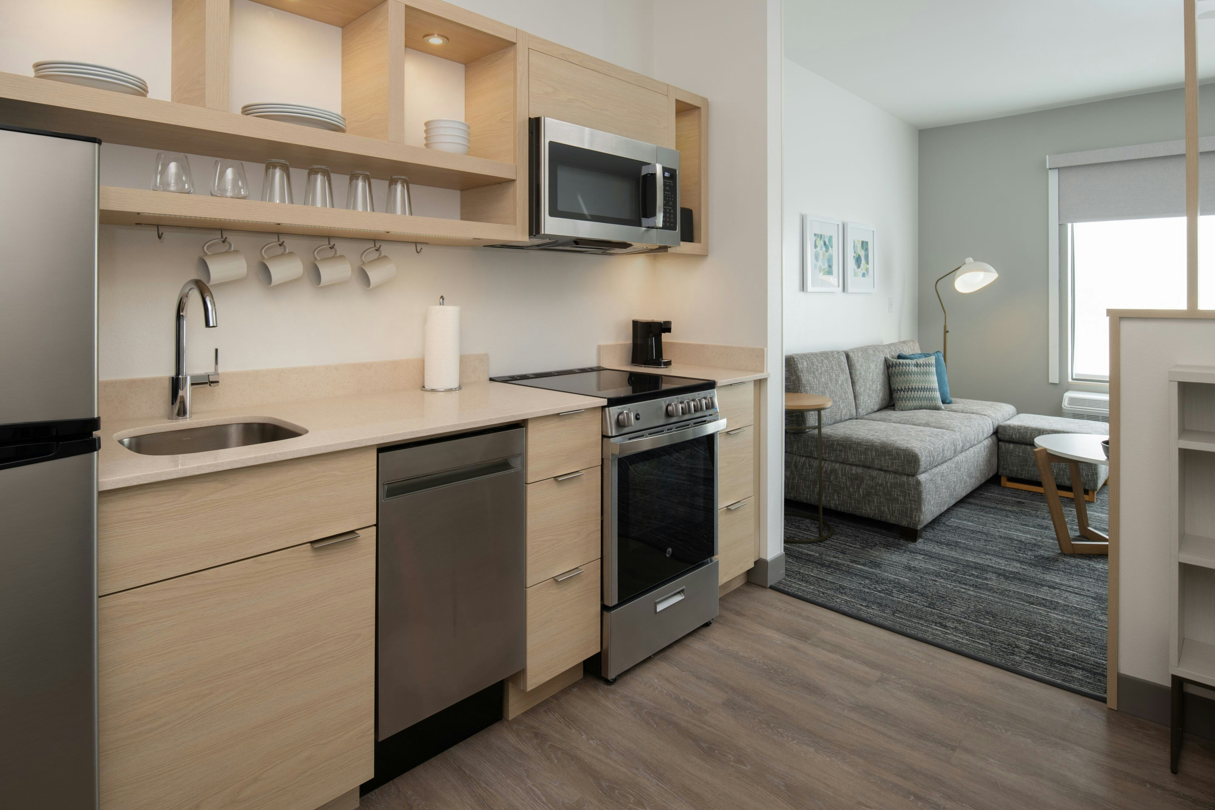 TownePlace Suites by Marriott Prescott Valley-guestroom-One-Bedroom Suite - Kitchenette.jpg