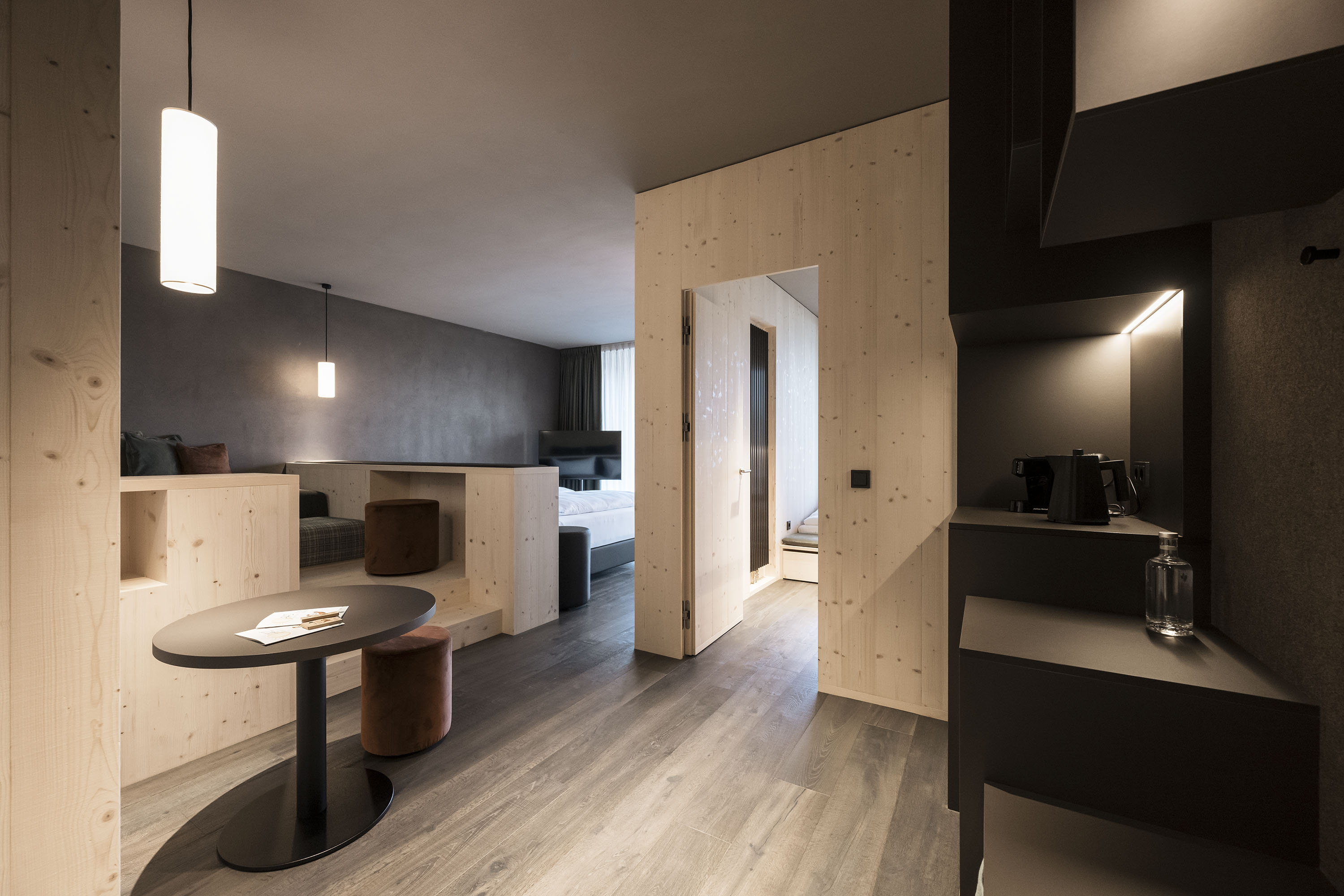 AKI Resort PLOSE-guestroom-FamilySuite.jpg