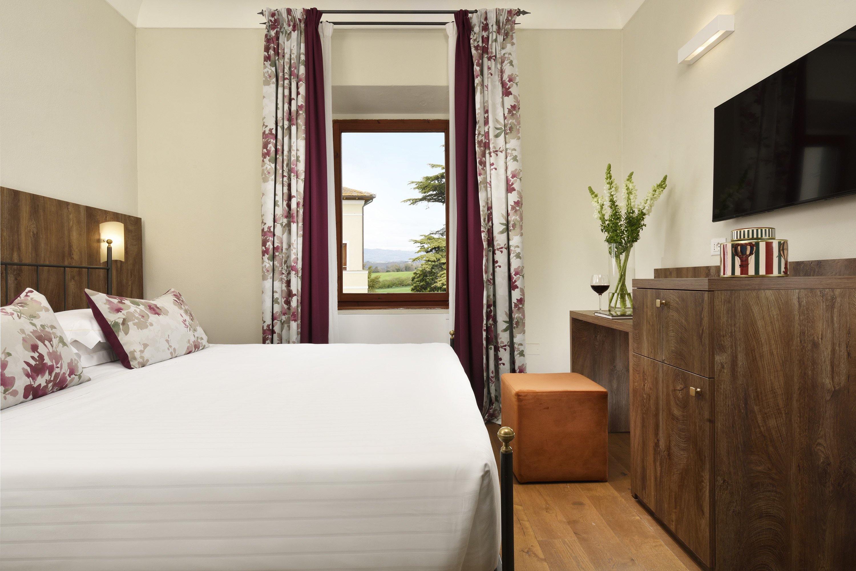 VILLA SABOLINI DIMORA STORICA-guestroom-Family Suite.jpg