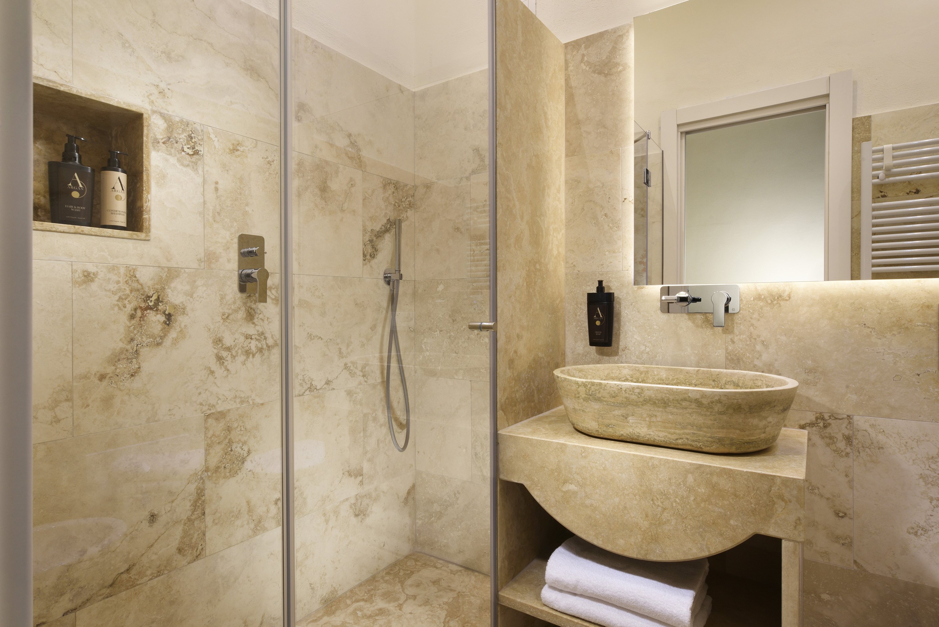 VILLA SABOLINI DIMORA STORICA-guestroom-Bathroom.jpg