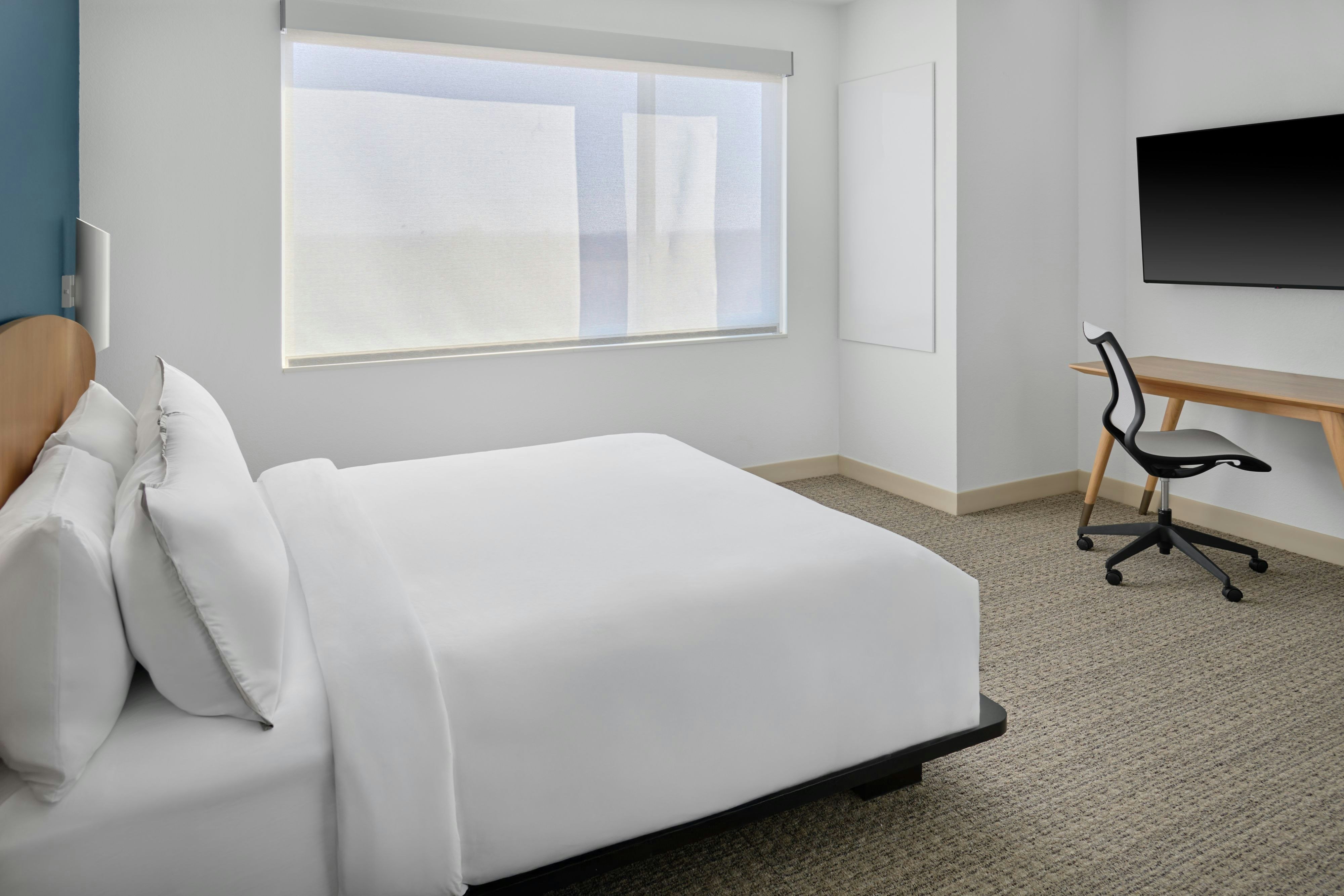 Element Branson-guestroom-Accessible King Room.jpg