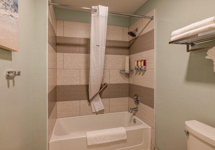 Inn At Moss Landing Point-guestroom-Bathroom.jpg