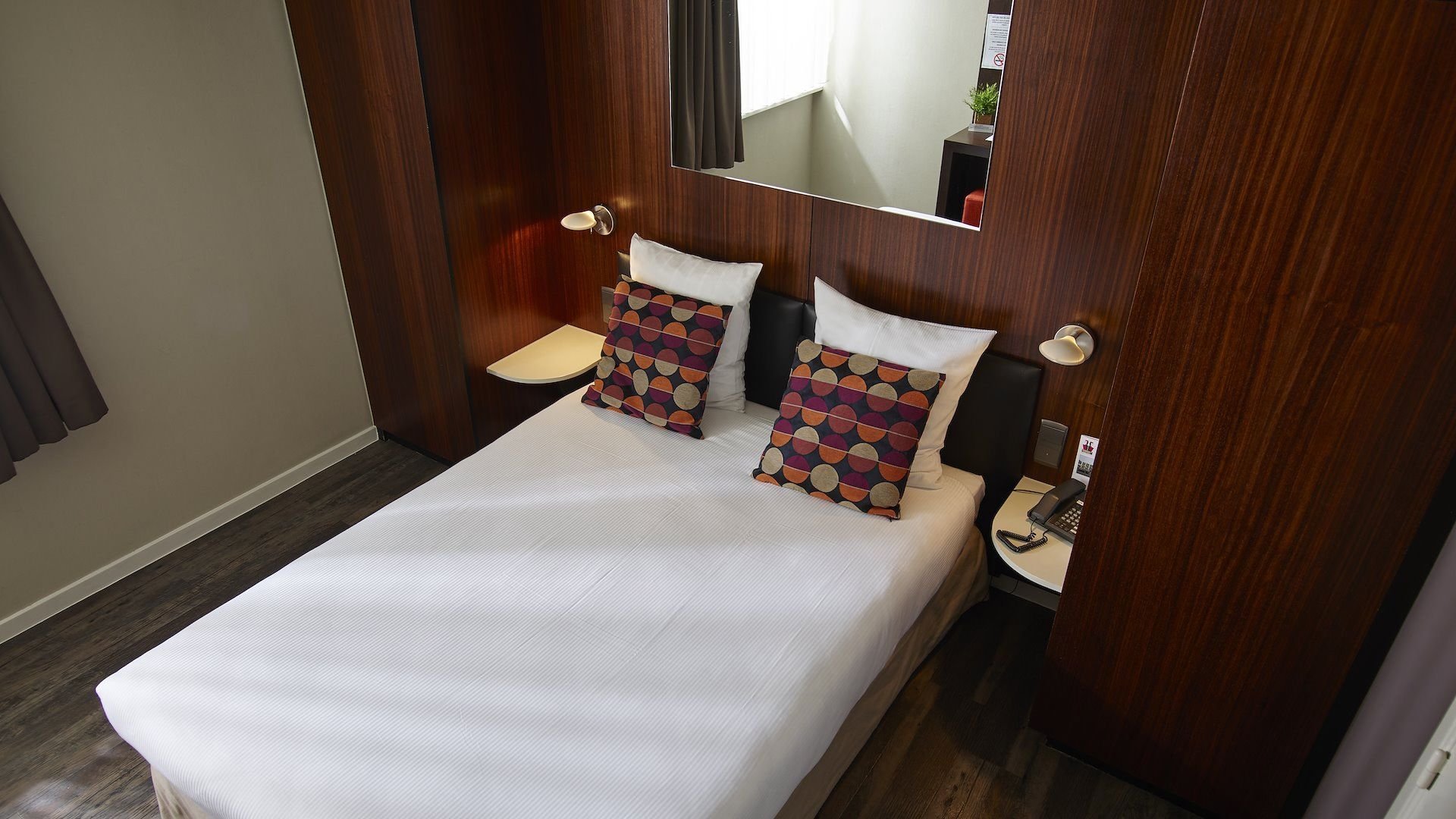 GOSSET HOTEL-guestroom-Comfort Double Room.jpg