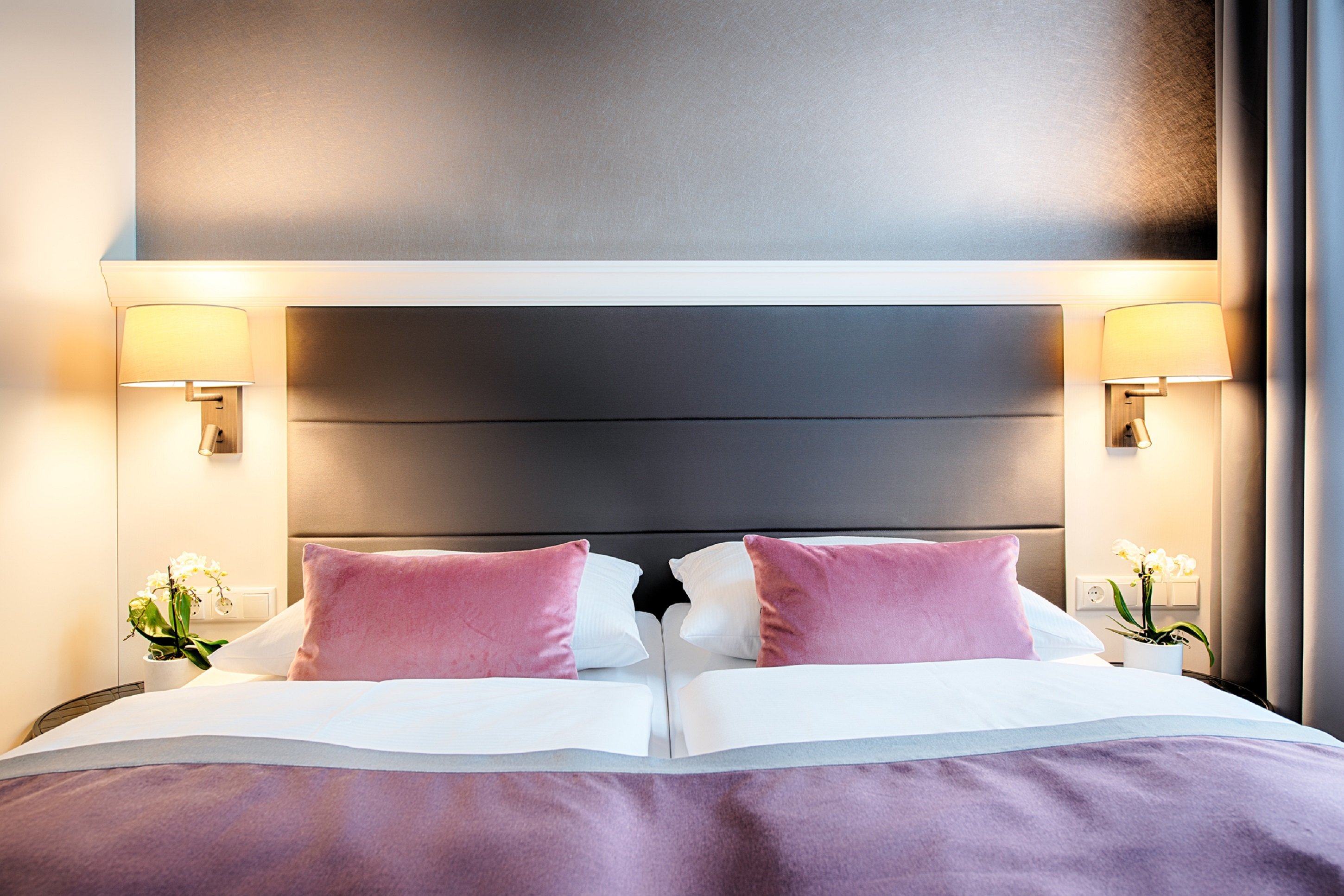 WELCOME HOTEL RESIDENZSCHLOSS-guestroom-Welcome Hotel Residenzschloss Bamberg Superior Room.jpg
