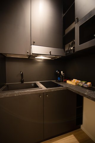 ART Suite Kitchen