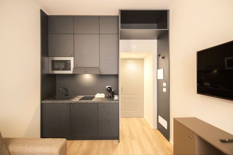 SPA Suite Kitchen