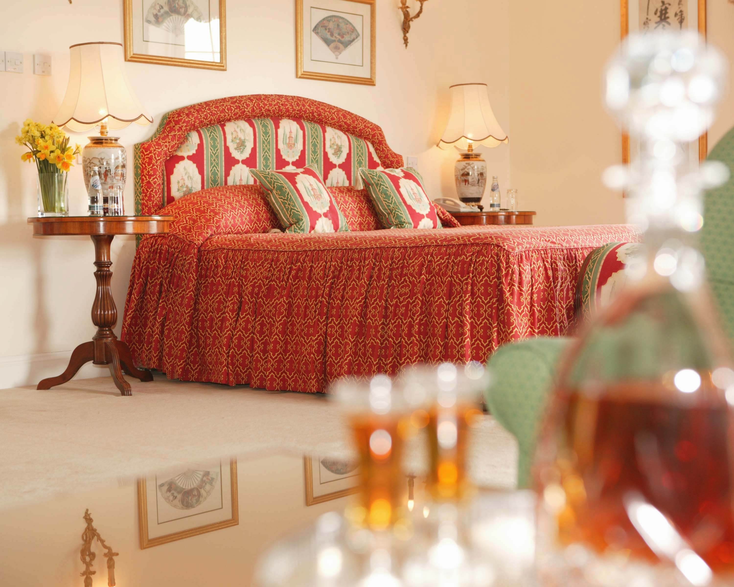 Whittlebury Hall-guestroom-Suite.jpg