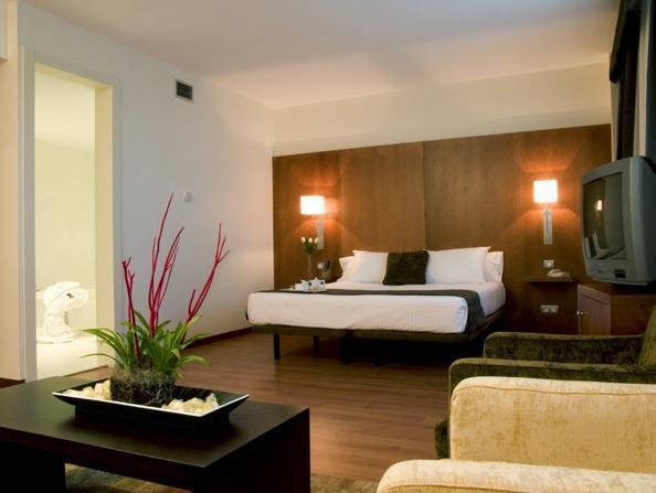 HOTEL XONS VALENCIA-guestroom-Suite.jpg