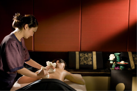 BANYAN TREE BANGKOK - Photo 10