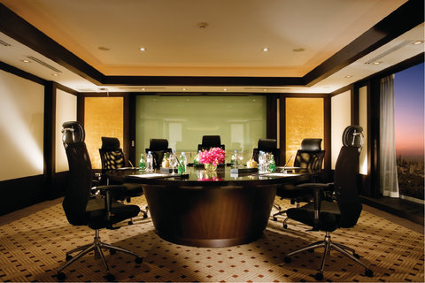 BANYAN TREE BANGKOK - Photo 21