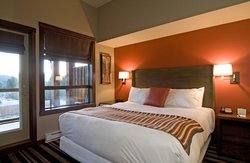  - Evolution Lodge Whistler