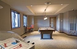  - Evolution Lodge Whistler