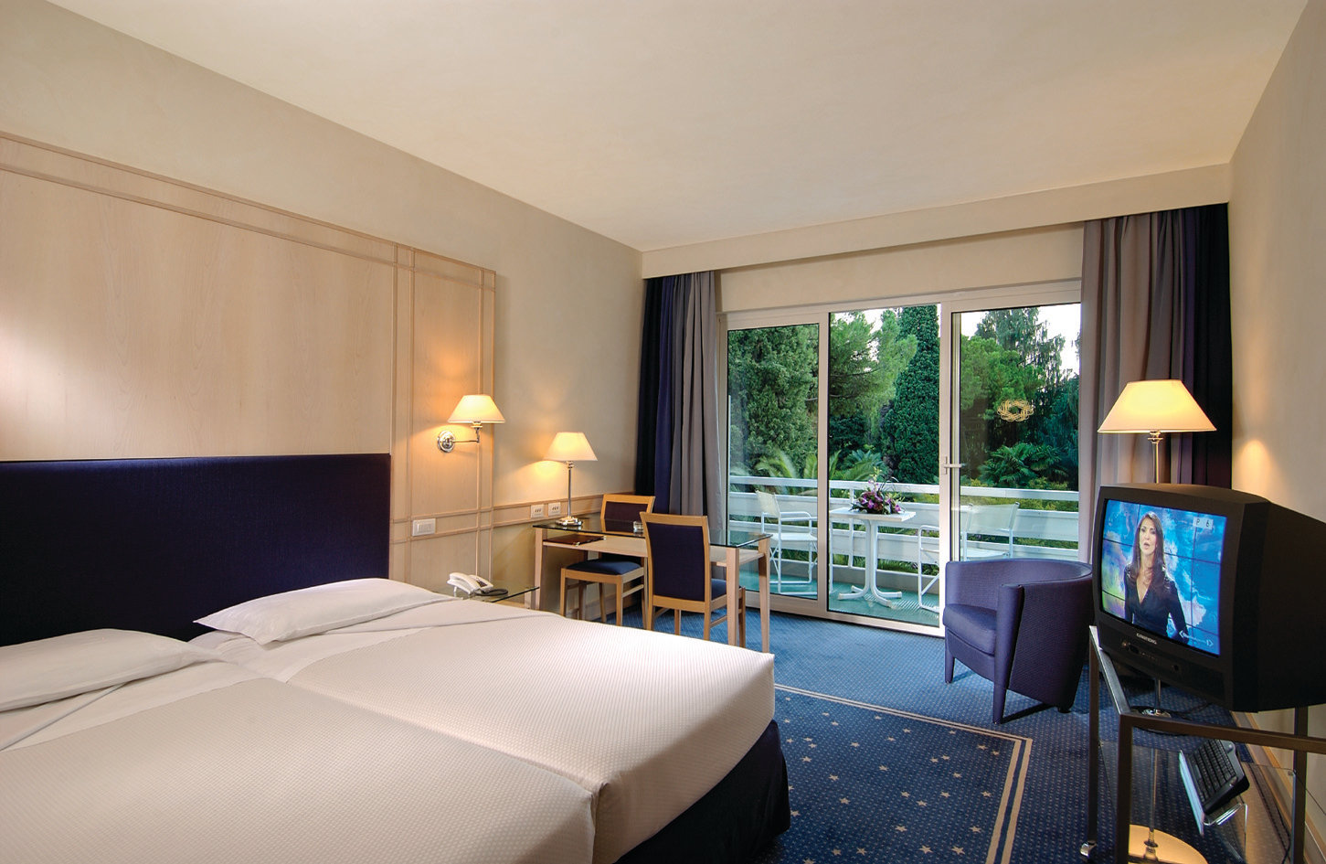 GRAND RESORT DU LAC ET DU PARC-guestroom-Double Superior Room.jpg