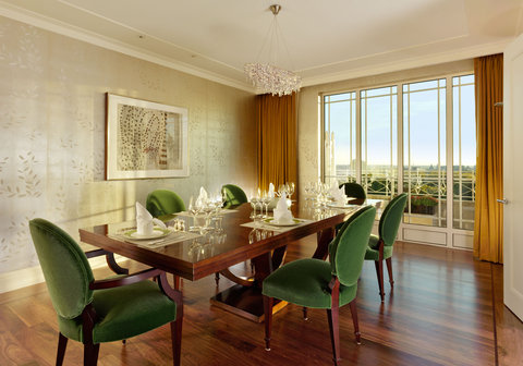 THE DORCHESTER HOTEL - Photo 12