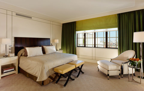 THE DORCHESTER HOTEL - Photo 10