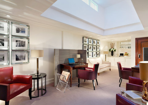 THE DORCHESTER HOTEL - Photo 21