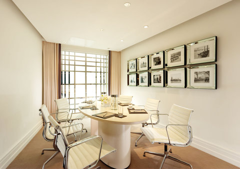 THE DORCHESTER HOTEL - Photo 23