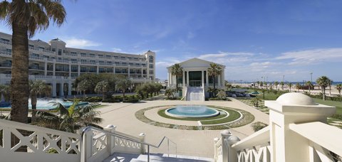 LAS ARENAS BALNEARIO RESORT - Photo 6