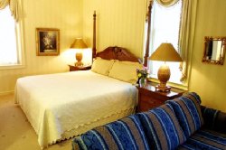  - Hotel Winneshiek Decorah