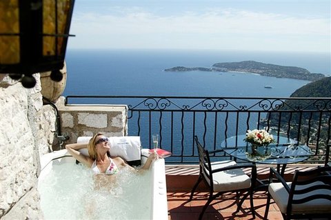 CHATEAU EZA - Photo 22