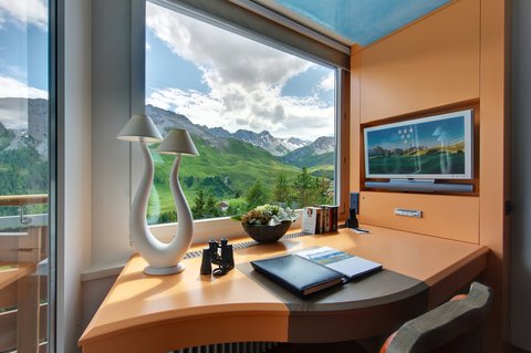 TSCHUGGEN GRAND HOTEL - Photo 66