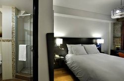  - Le Petit Hotel Montreal