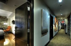  - Le Petit Hotel Montreal