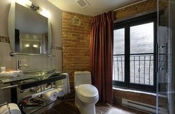 - Le Petit Hotel Montreal