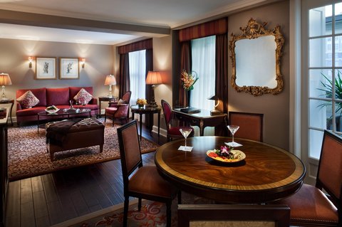 HOTEL PLAZA ATHENEE NEW YORK - Photo 14