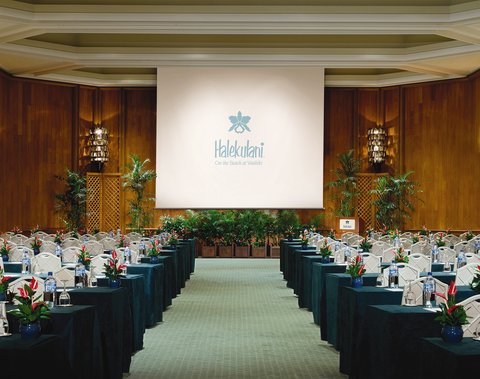 HALEKULANI HONOLULU - Photo 17