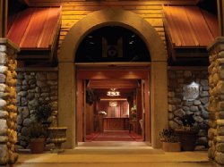  - Post Hotel Lake Louise