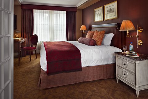 HOTEL PLAZA ATHENEE NEW YORK - Photo 13