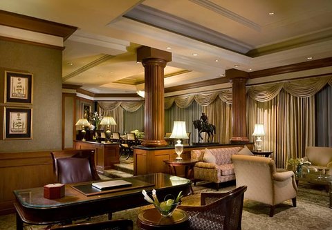 JW MARRIOTT SURABAYA HOTEL - Photo 8